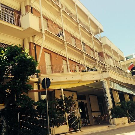 Hotel Lazzarini Беллария-Иджеа-Марина Экстерьер фото