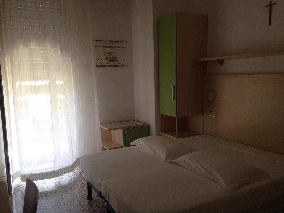 Hotel Lazzarini Беллария-Иджеа-Марина Экстерьер фото